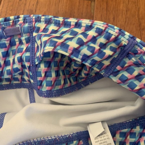 Athleta Vivid Sonar Capri Leggings Cropped Colorful Geometric Womens Size Small - Picture 9 of 9
